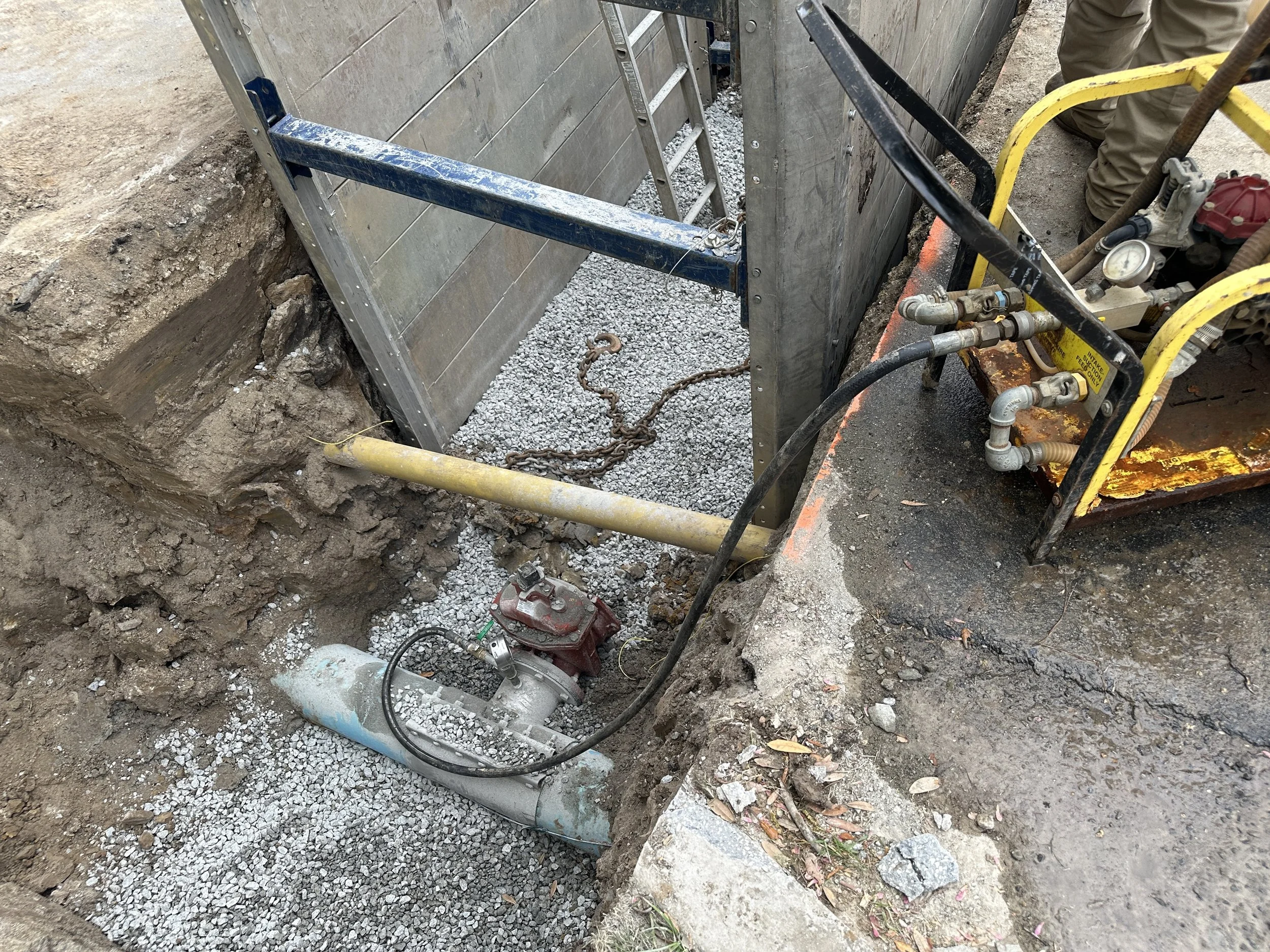 Pressure testing tapping saddle and gate valve connection for BJWSA