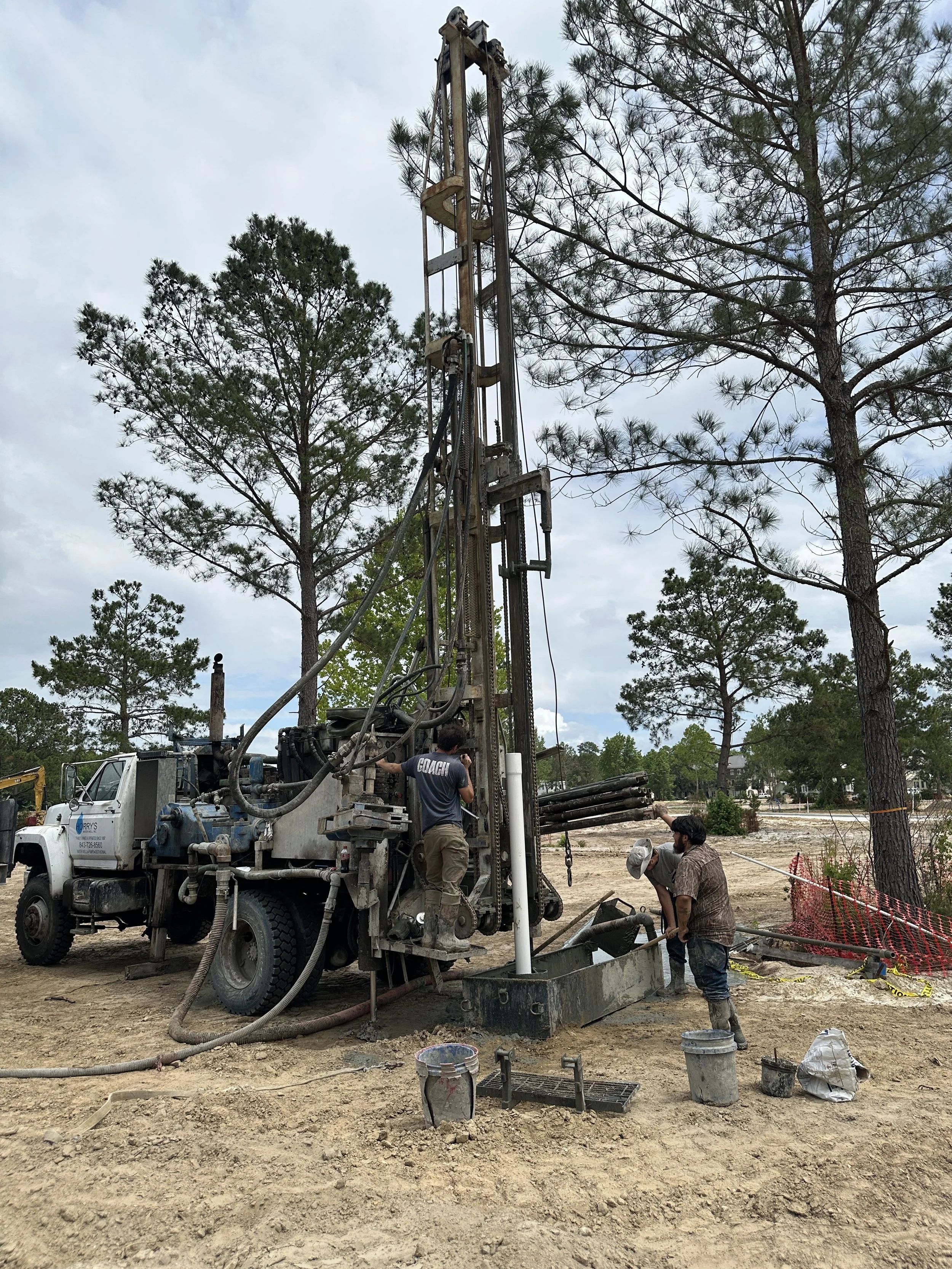 Habersham Pondcrest Phase new irrigation well being drilled by Horry's Well.