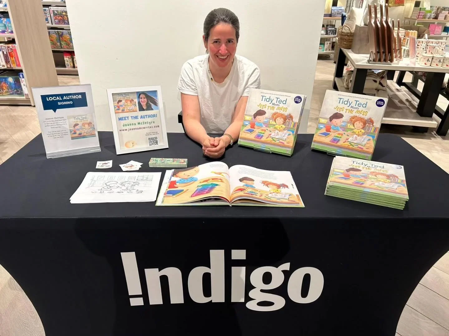 A huge THANK YOU to everyone at @indigomayfair today!!

All the staff who were so kind and helpful, and all of you lovely people who came over to say hello and didn't avoid me and my red face (was it actually this red?? Does the camera lie?? Only you