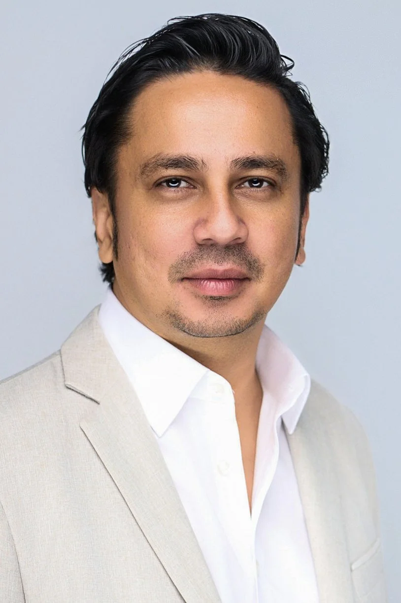 Chaudhry_Aizad_898-0136-Retouched.jpg