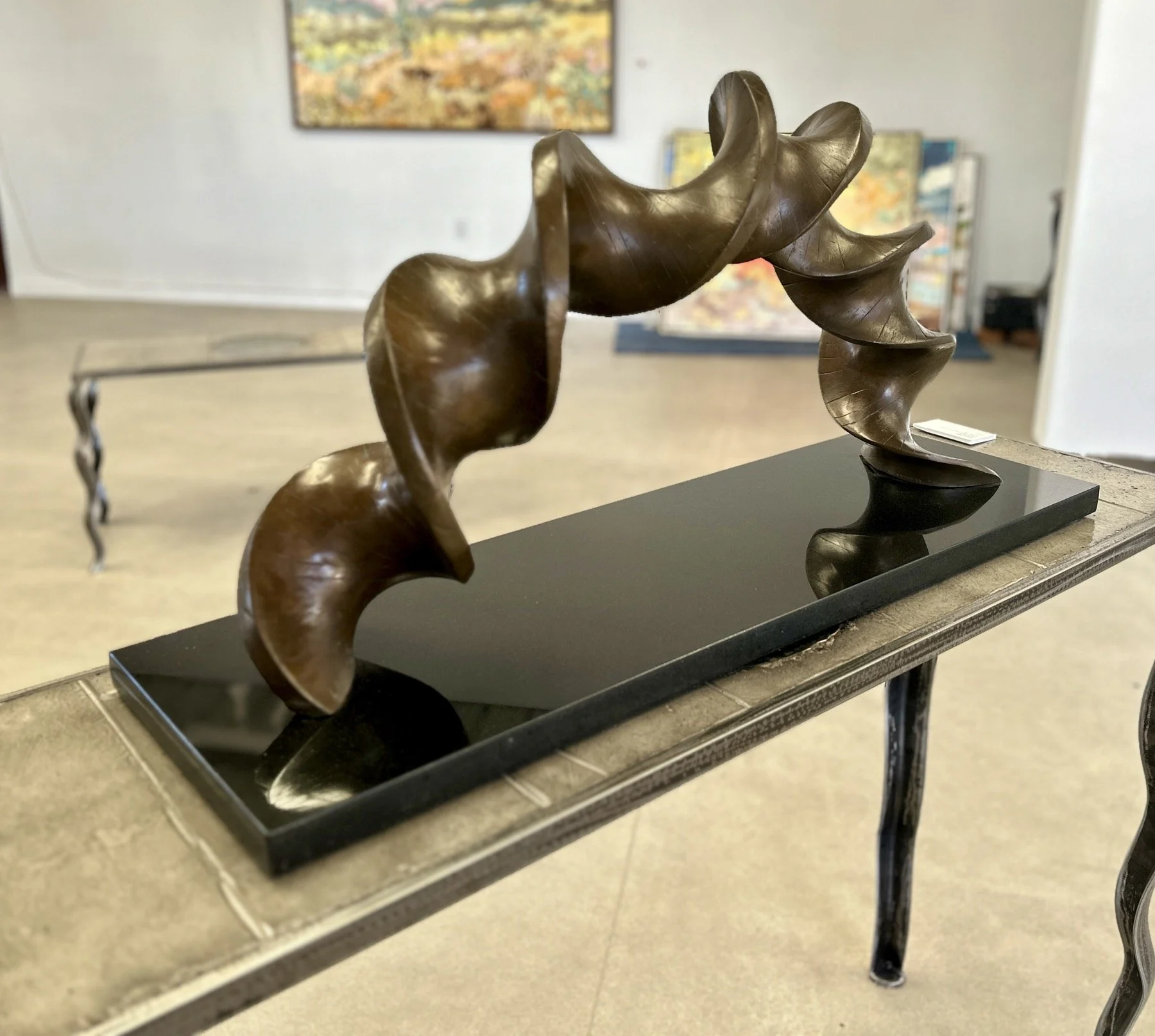 Acroiris | Silicone Bronze, 31 x 16 x 6 in