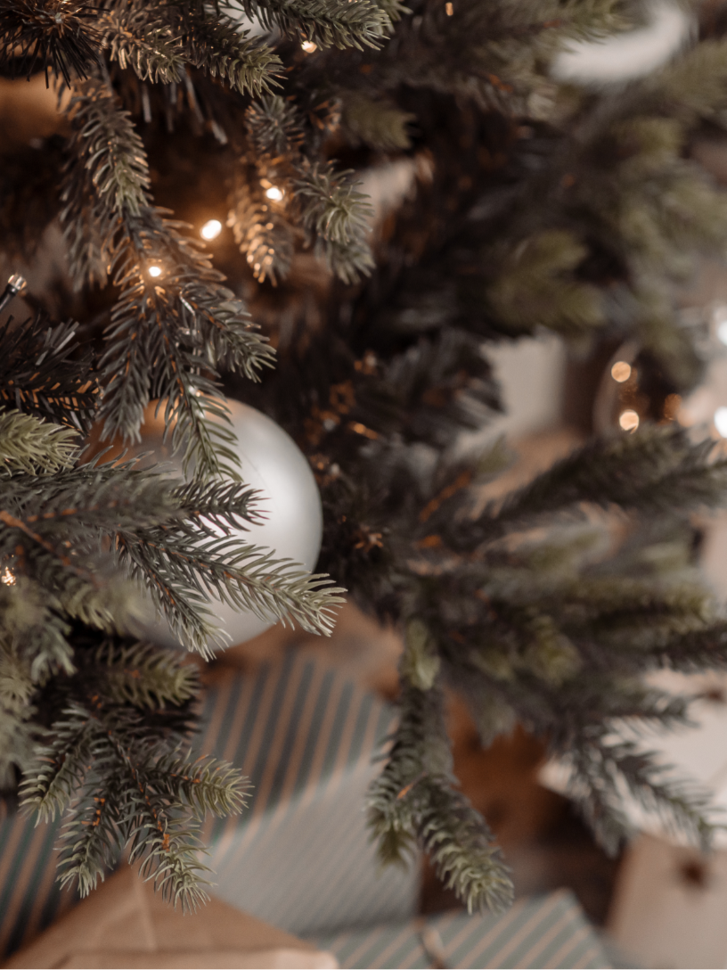 6-Hour Holiday Styling & Gift Wrapping Services