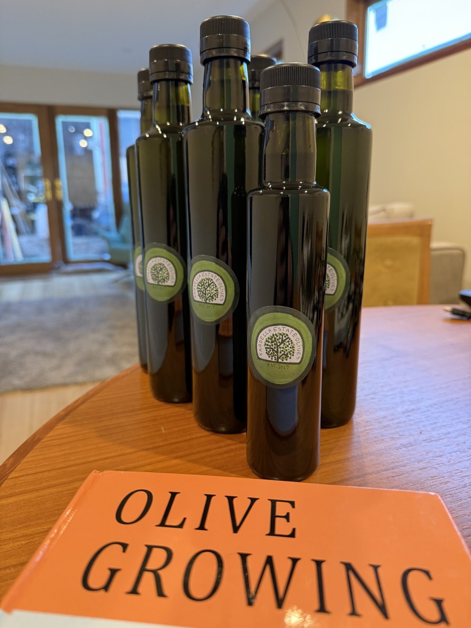 The Remarkable Health Benefits of Extra Virgin Olive Oil — And Why Not All Olive Oil Is Equal