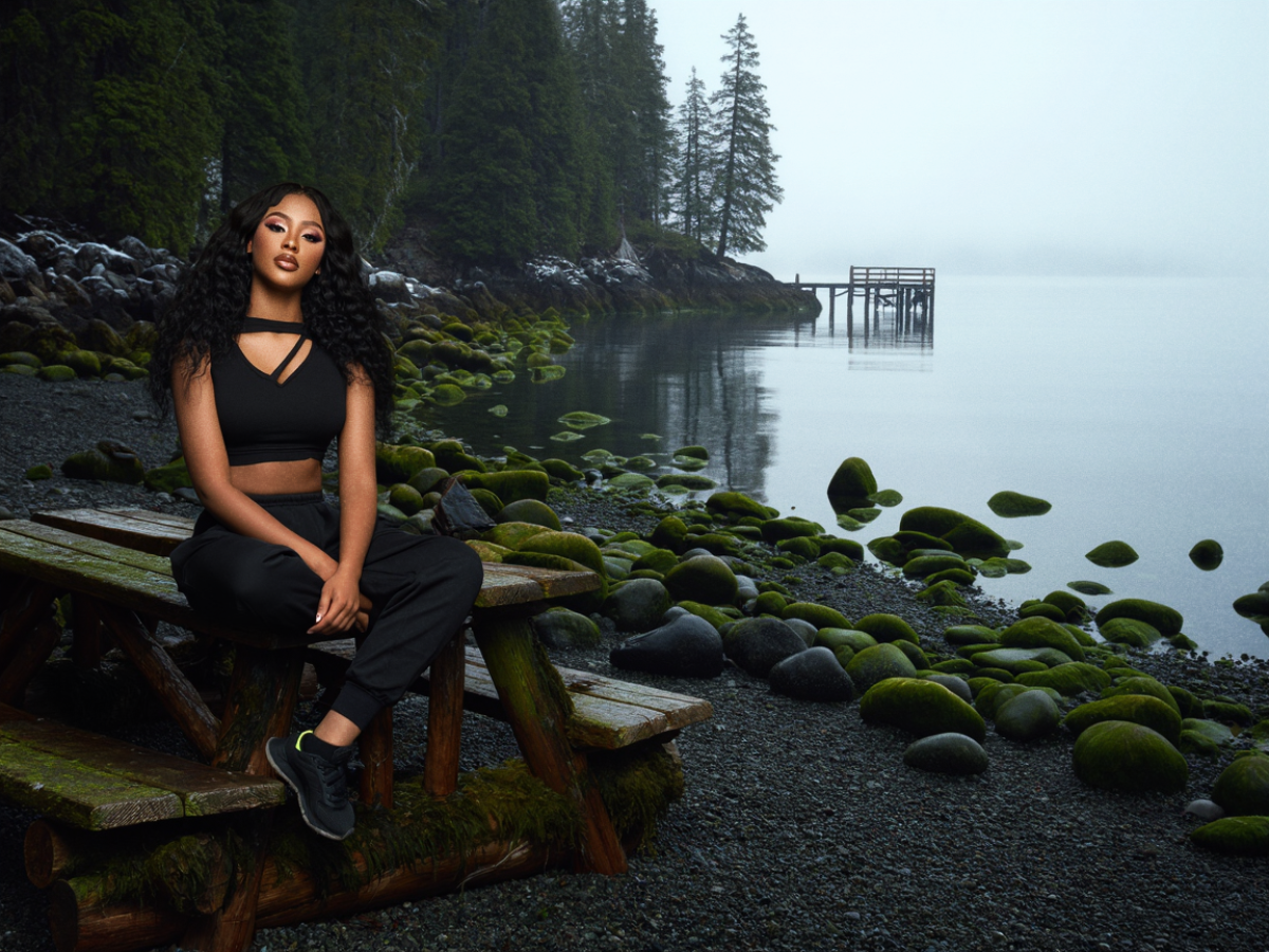 Saela At Fall Tree Lake