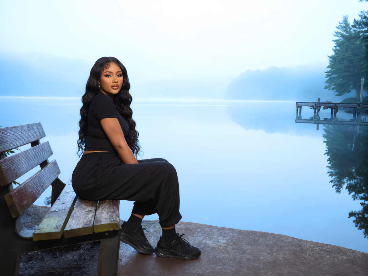 Saela At Fall Tree Lake