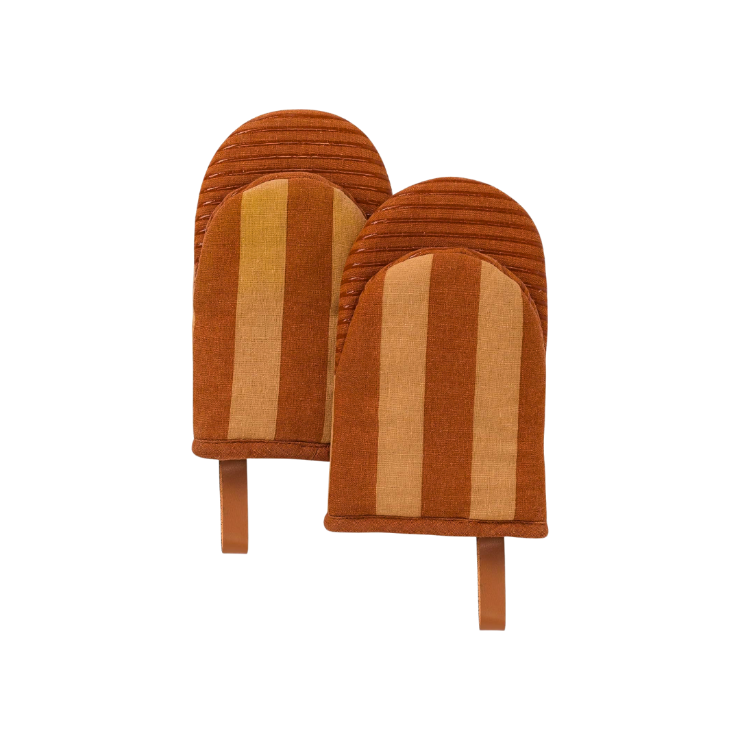 Oven Mitts.png