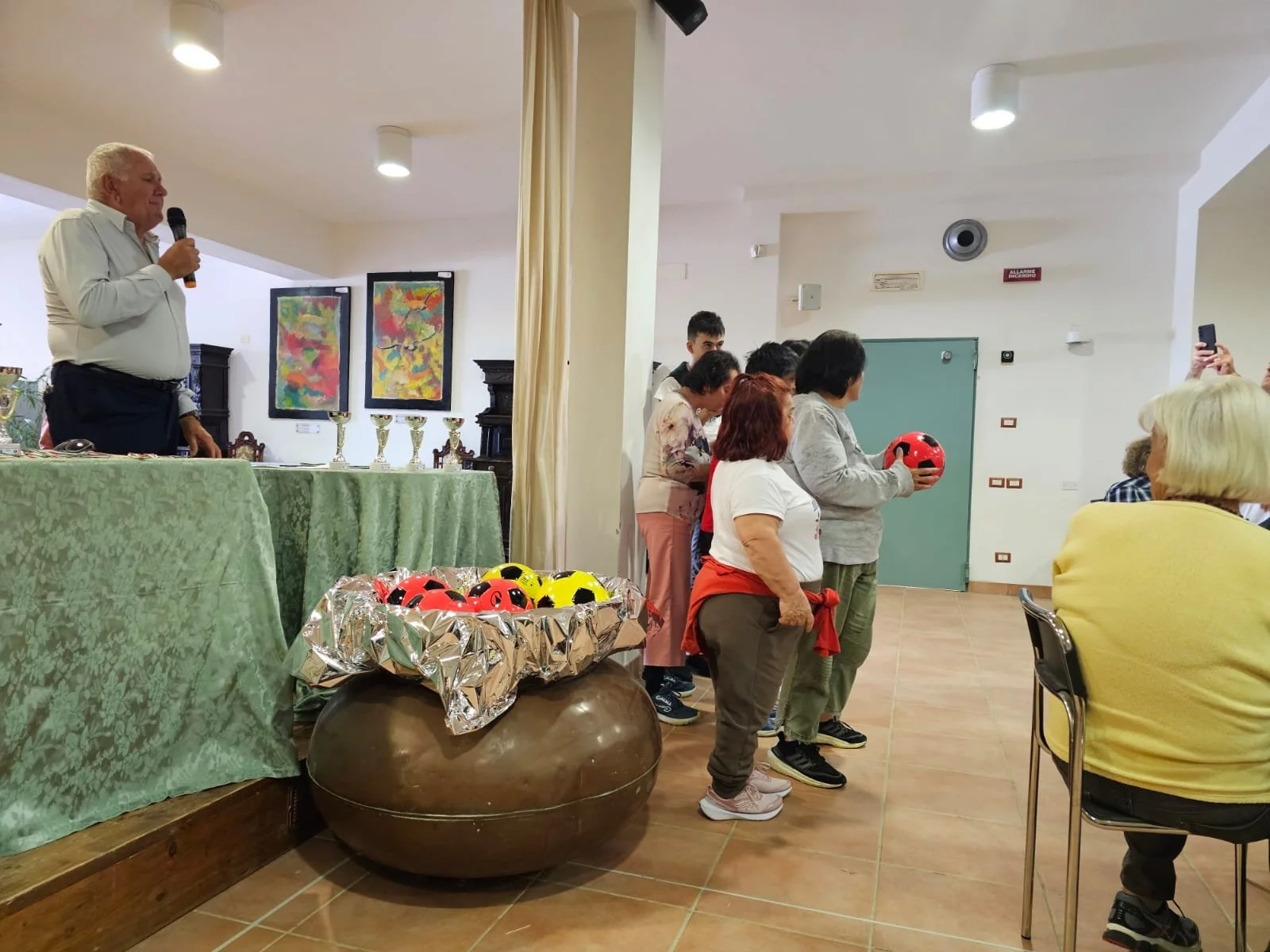 Celebrating the residents with awards given during the Open Day