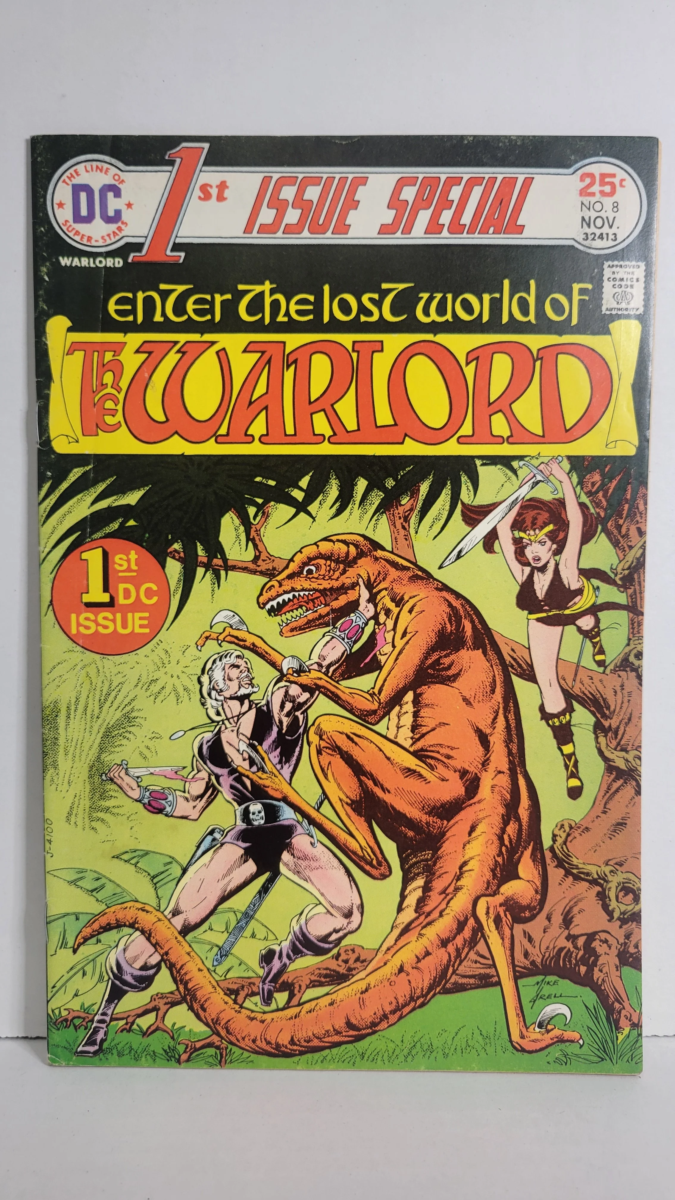 1st Issue Special #8 Enter The Lost World of The Warlord! 1975 DC Comics