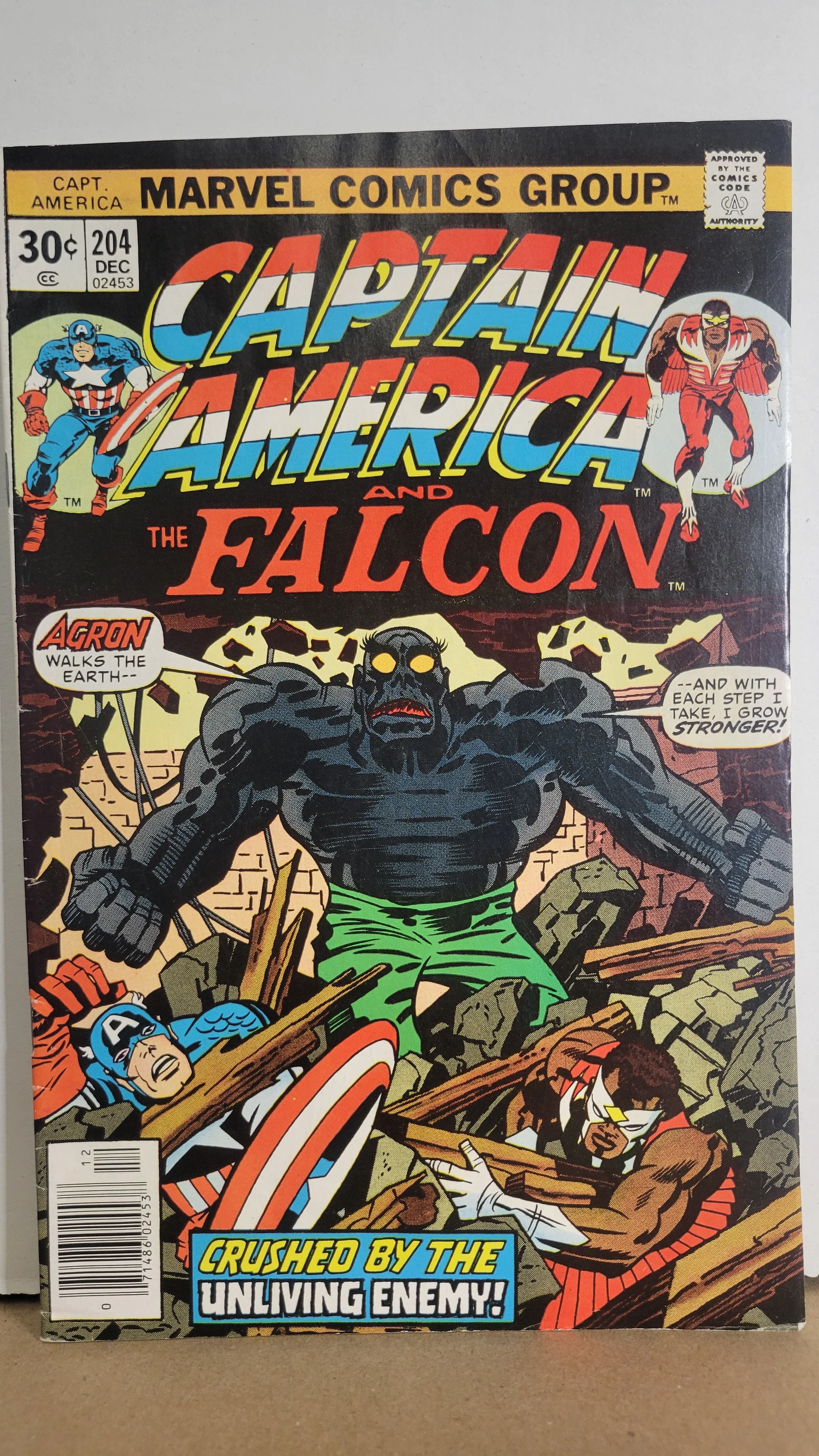 Captain America 204 Kirby cover/art! Falcon, 1st Agron! 1976 Marvel Comics