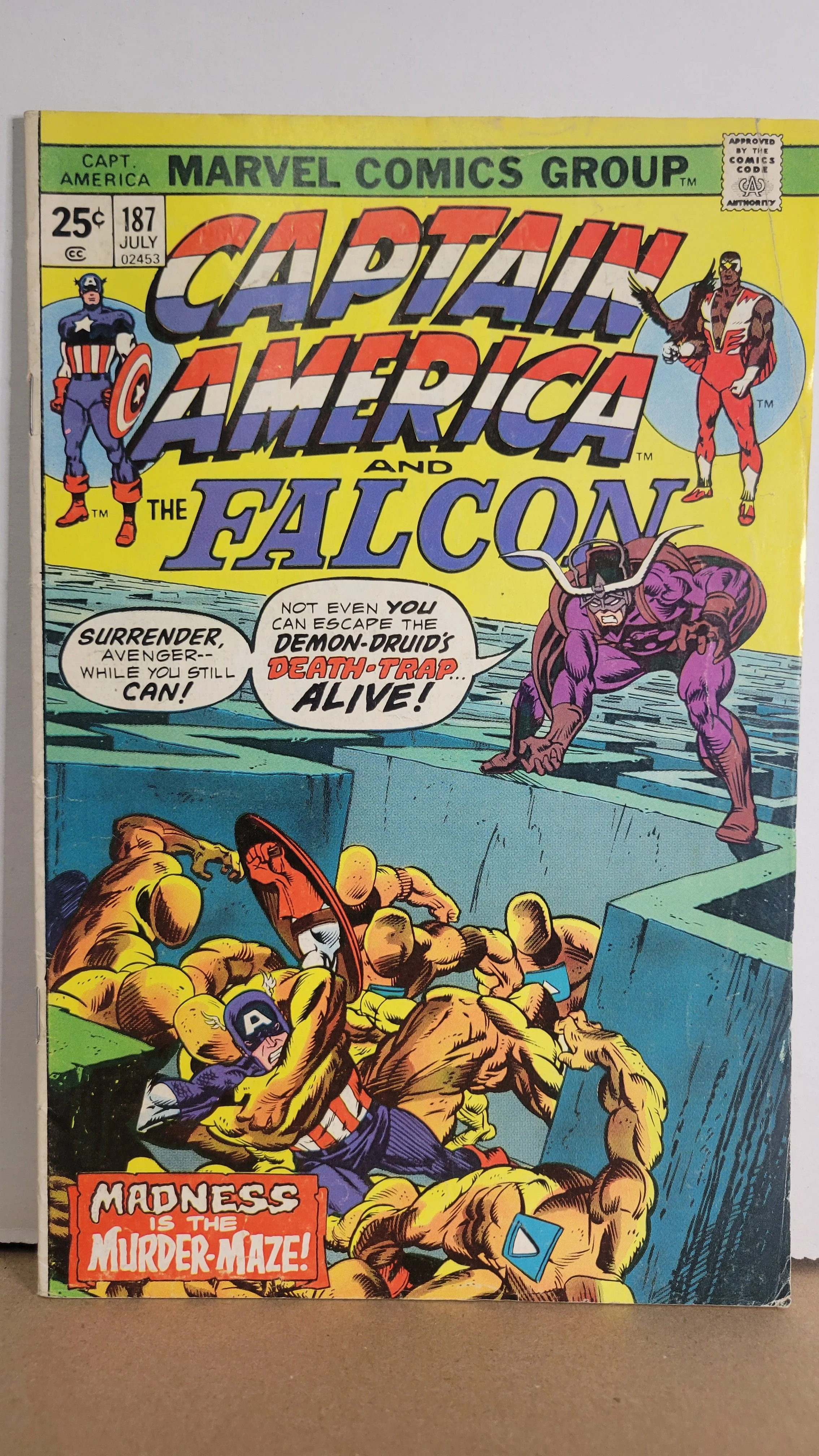 Captain America 187 Kane cvr! Robbins art! 1st Alchemoid! 1975 Marvel Comics