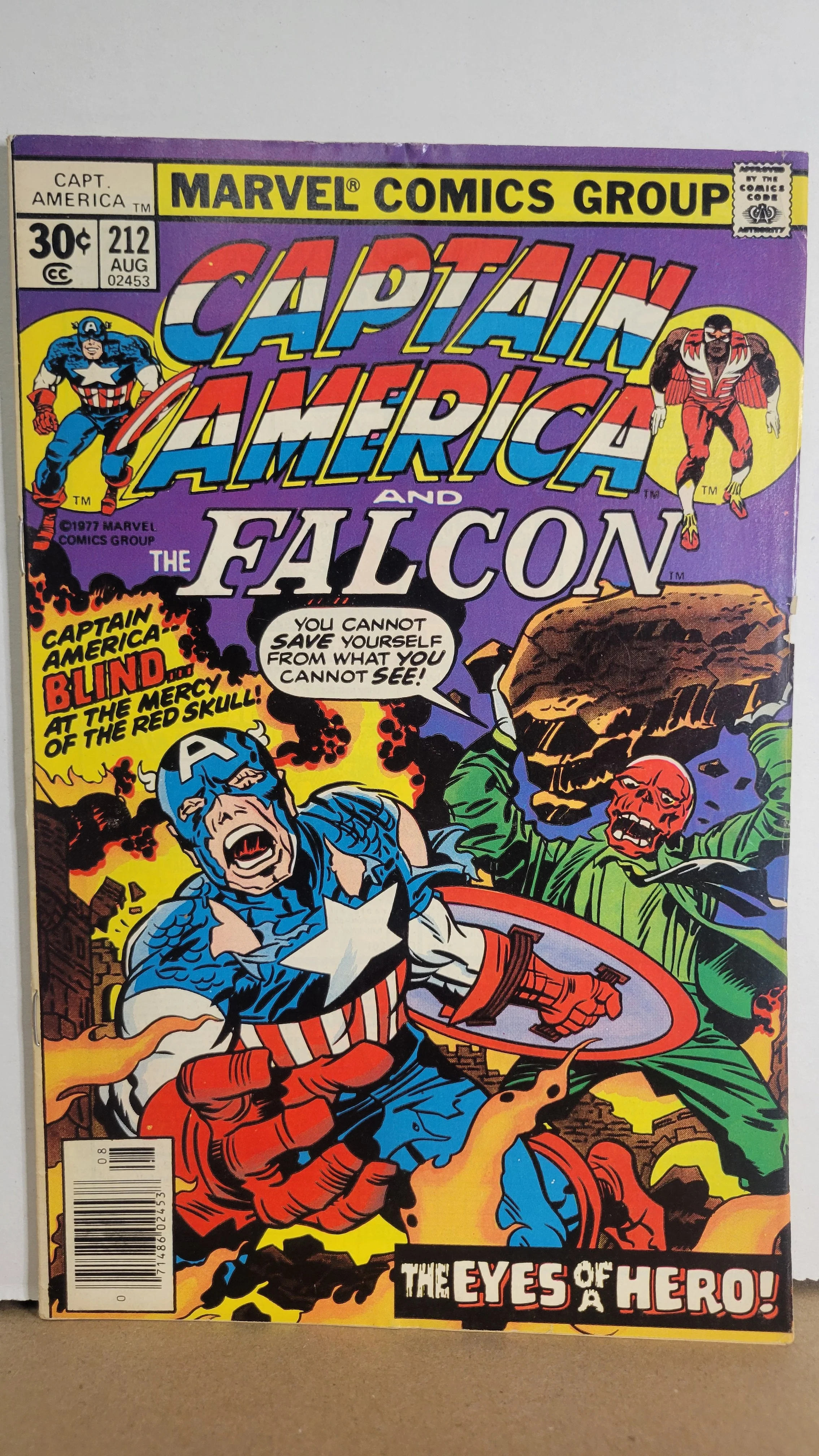 Captain America 212 Kirby cover/art! Hitler! Red Skull! 1977 Marvel Comics