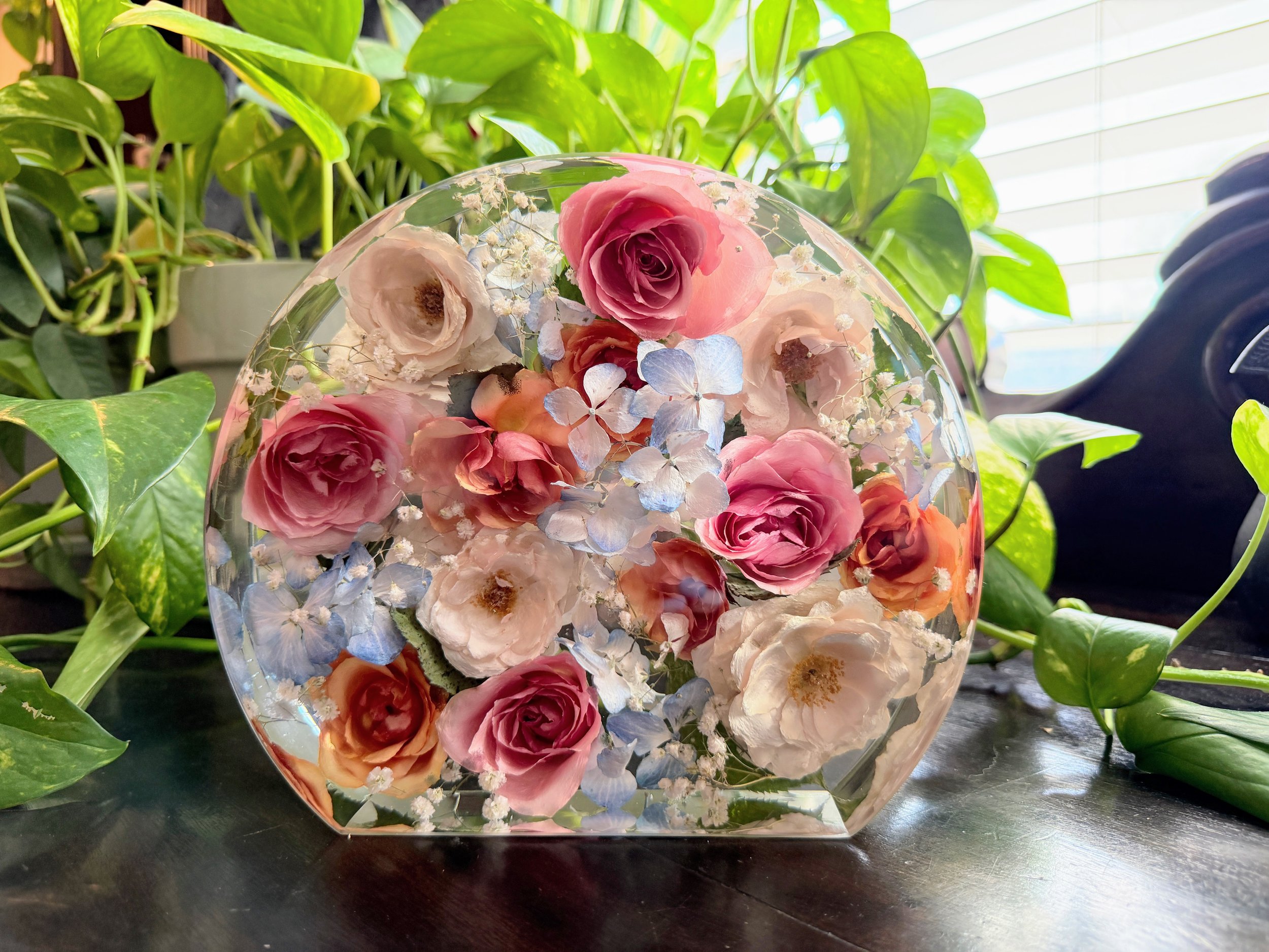 standing circle resin flower preservation