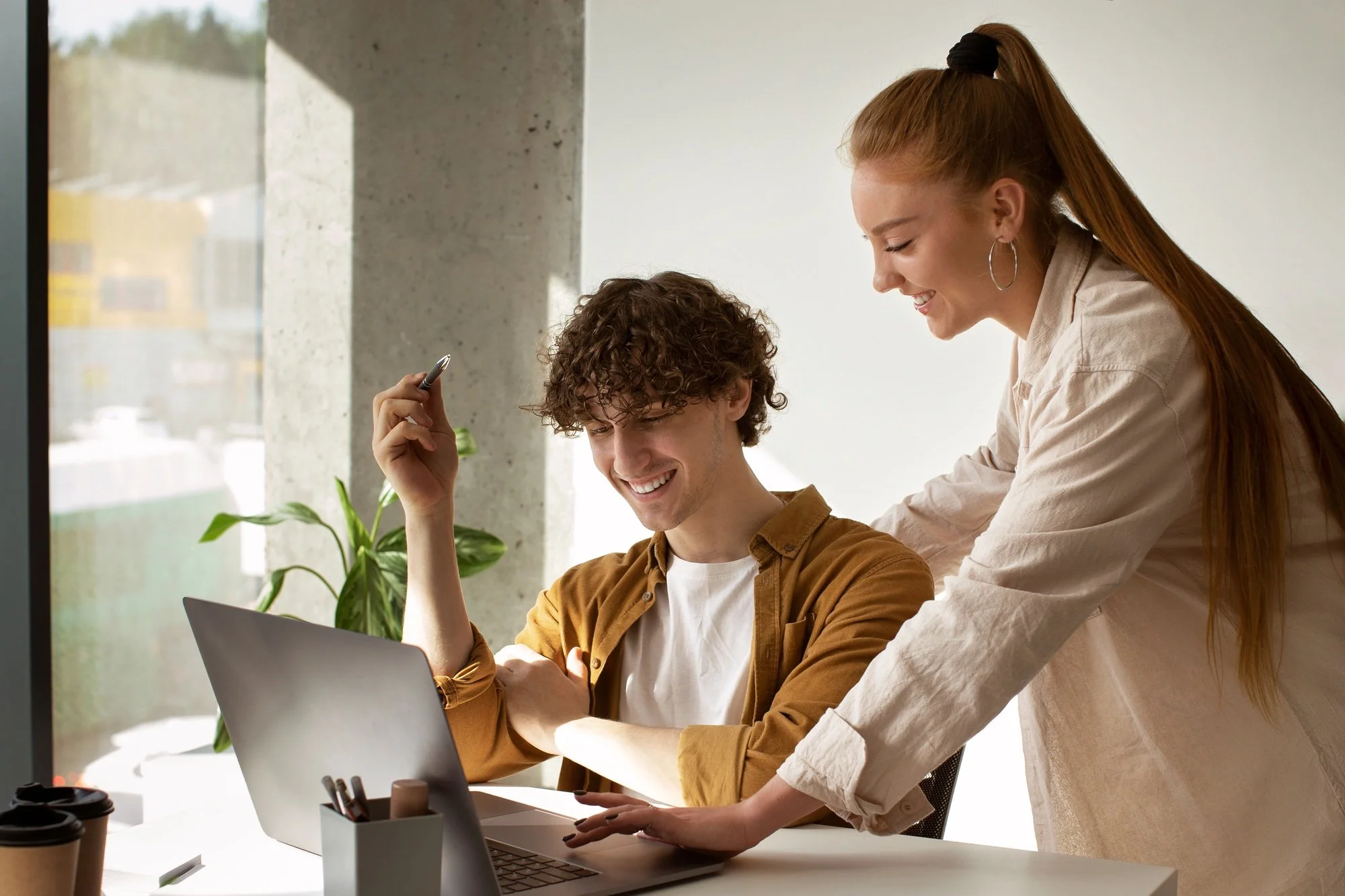 Business consultation for commercial electricity and VoIP service optimization.