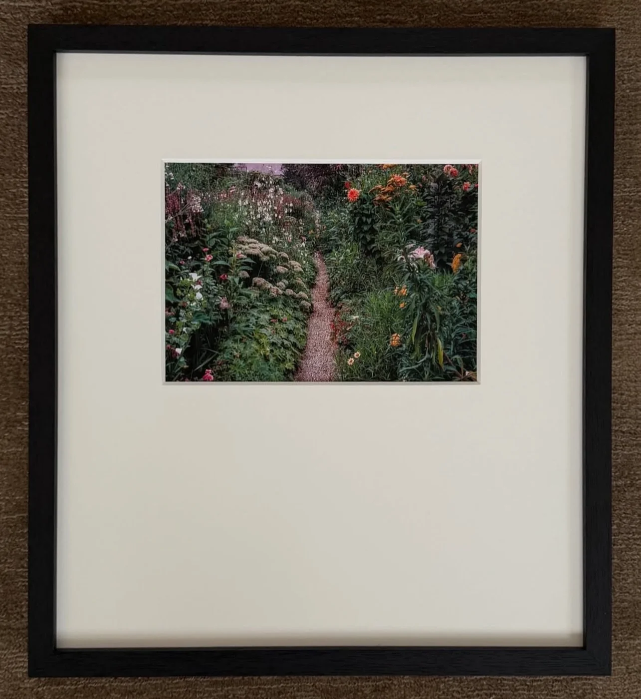 framed goodness in @_mandyduncan&rsquo;s home 💐