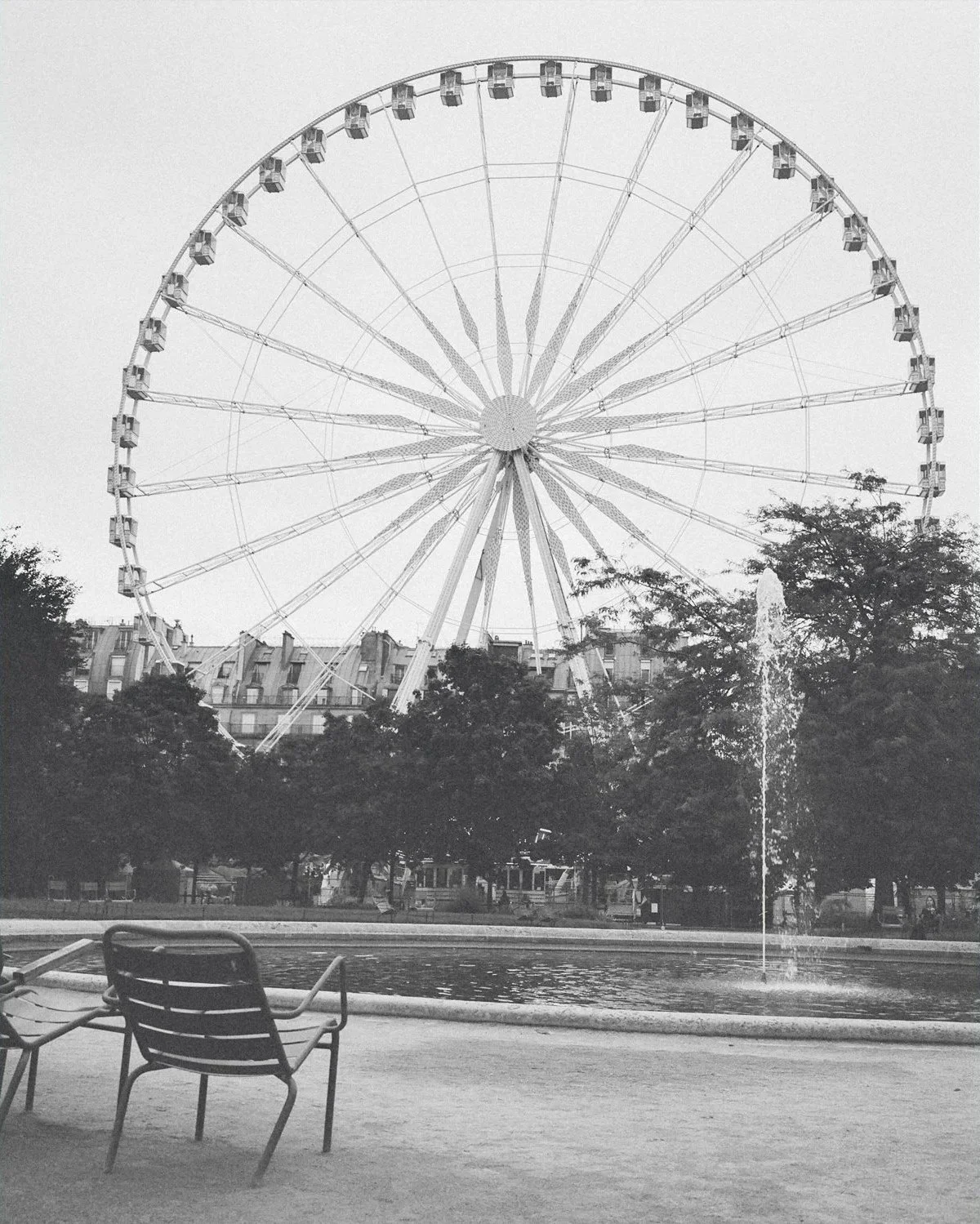 Chairs+of+Paris+-+Edition+1A-web.jpg