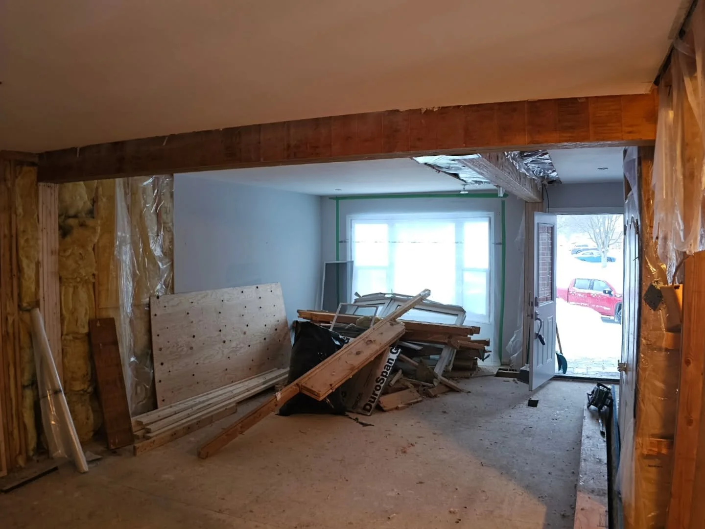 Load-bearing wall removed, LVL beams installed ✔️
Bay window removed &amp; reframed to a smaller window for kitchen relocation ✔️
Structural changes done properly - engineered, supported, and built to last a lifetime.
Open concepts start with solid f