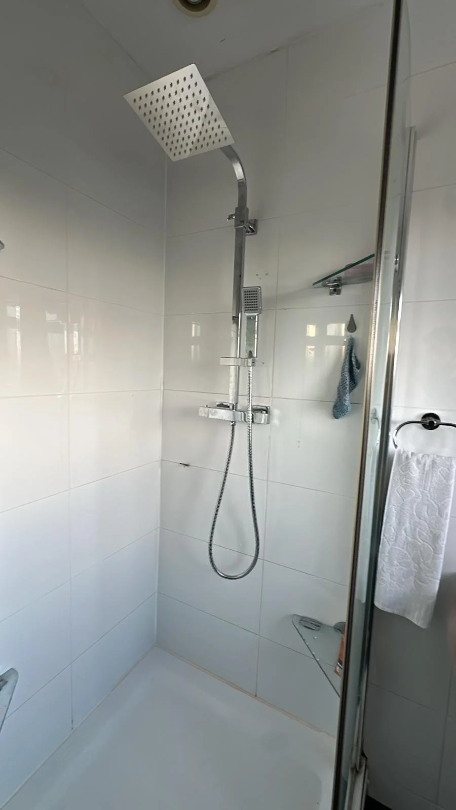 Shower replacement and tiling