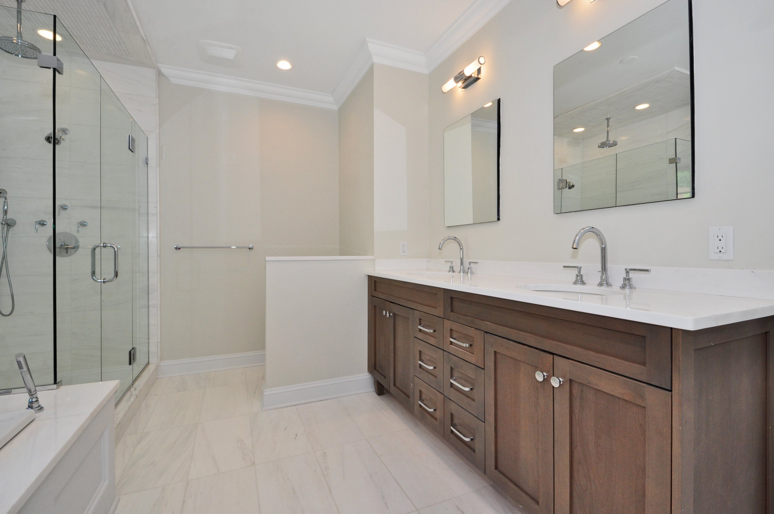 2_wildwood_rd_MLS_HID1051468_ROOMmasterbathroom1.jpg