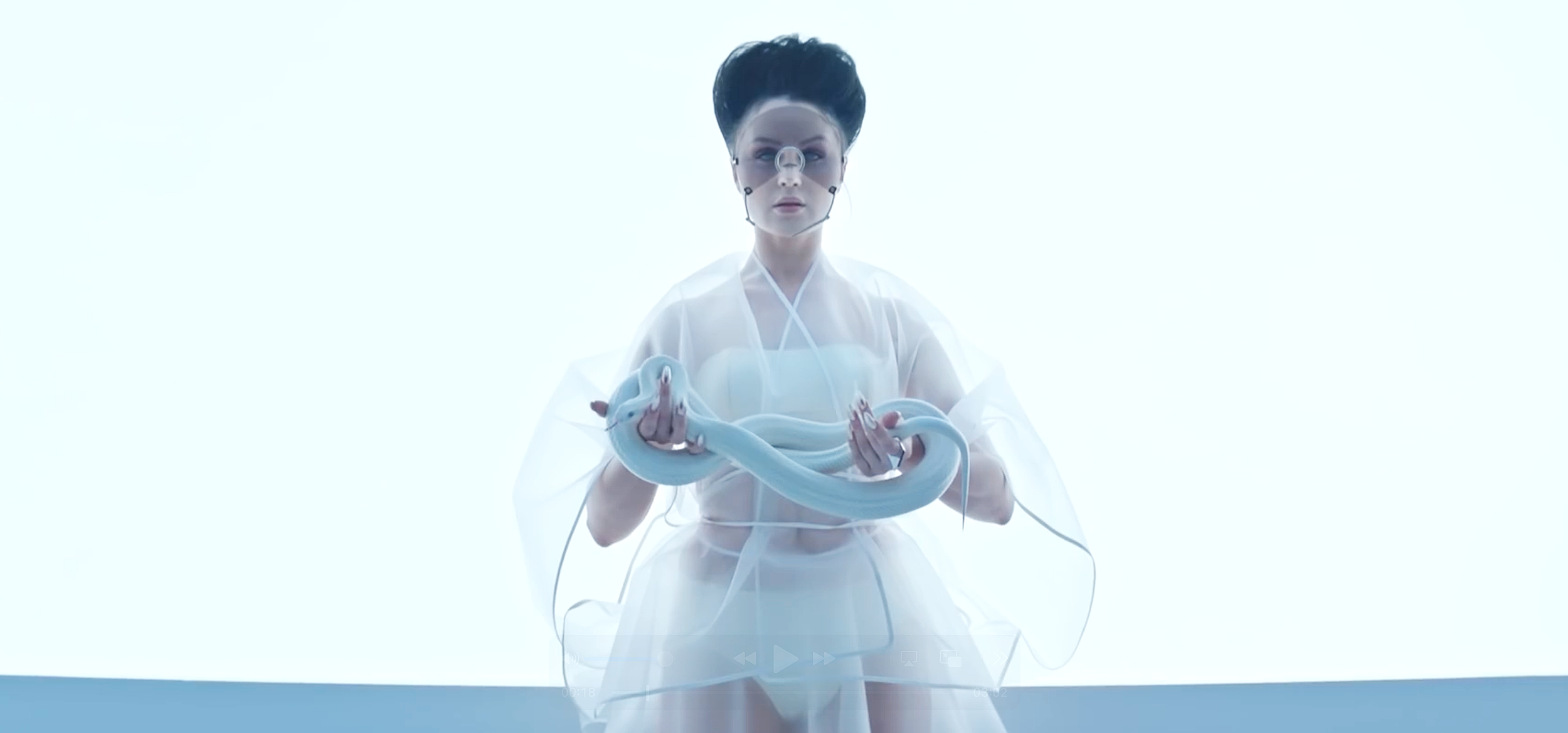 Rolls Royce -- Dir: Colin Tilley // Co: Boy In The Castle