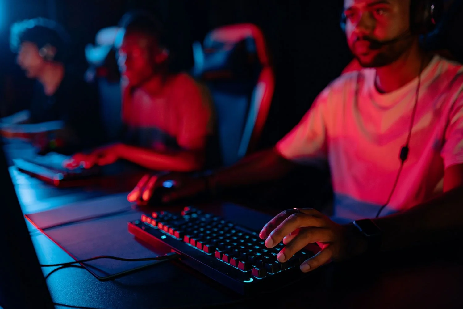 Team of cybersecurity consultants running a penetration test