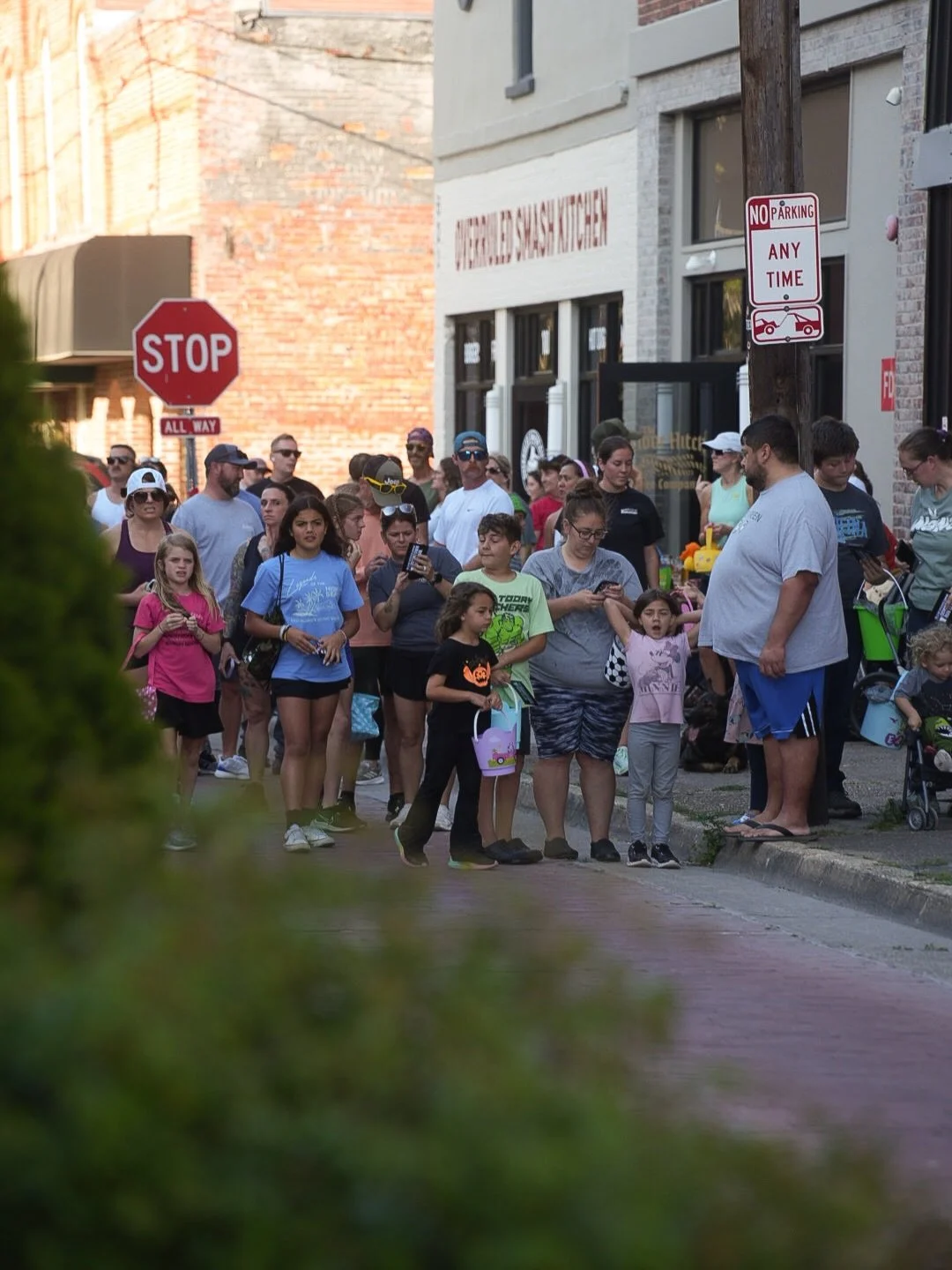 Clove Hitch Run Club transformed downtown Jacksonville into an Easter Egg Hunt, and the kids found all 500 eggs with candy and prizes in them! Next year, we&rsquo;ll be sure to double the egg count! 

Thank you to our Run Club members and leaders who