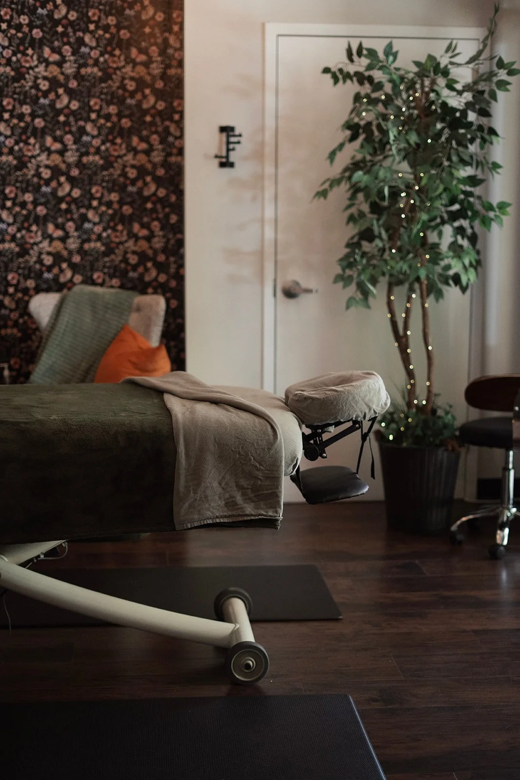 One of our peaceful massage rooms.