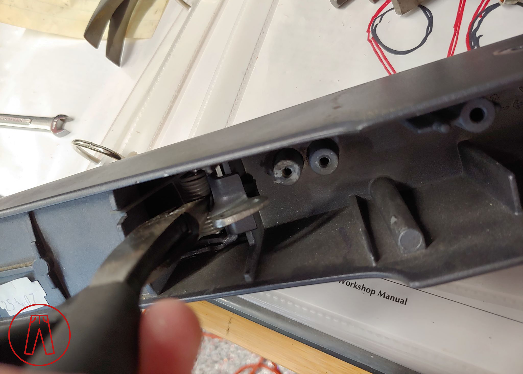 Door bar pin removal Rp.png