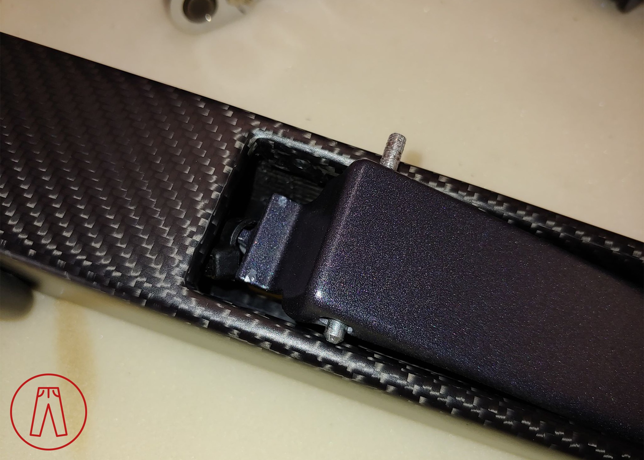 Door bar latch assembly pre-placement Rp.png