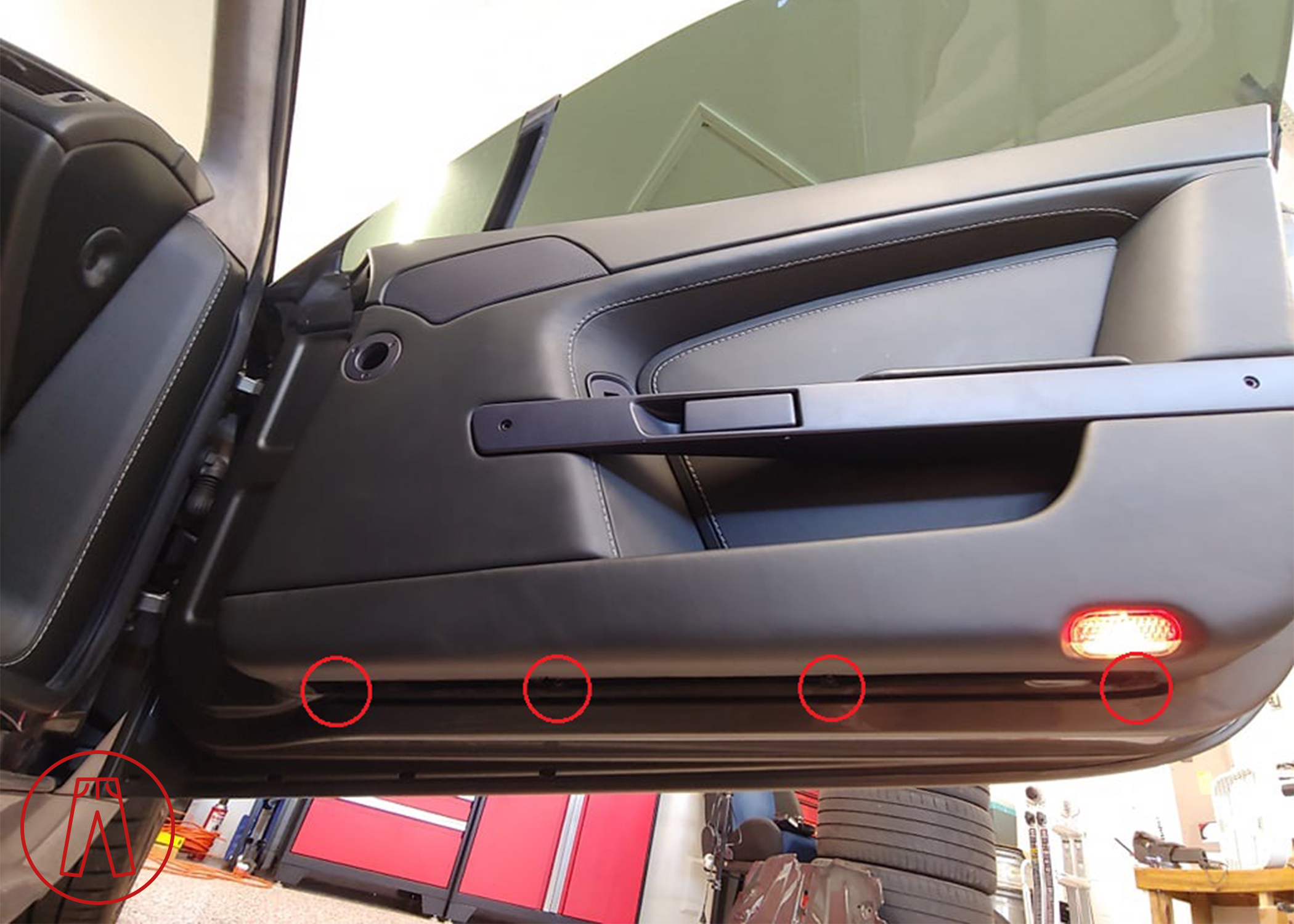 Door panel screws Rp.png