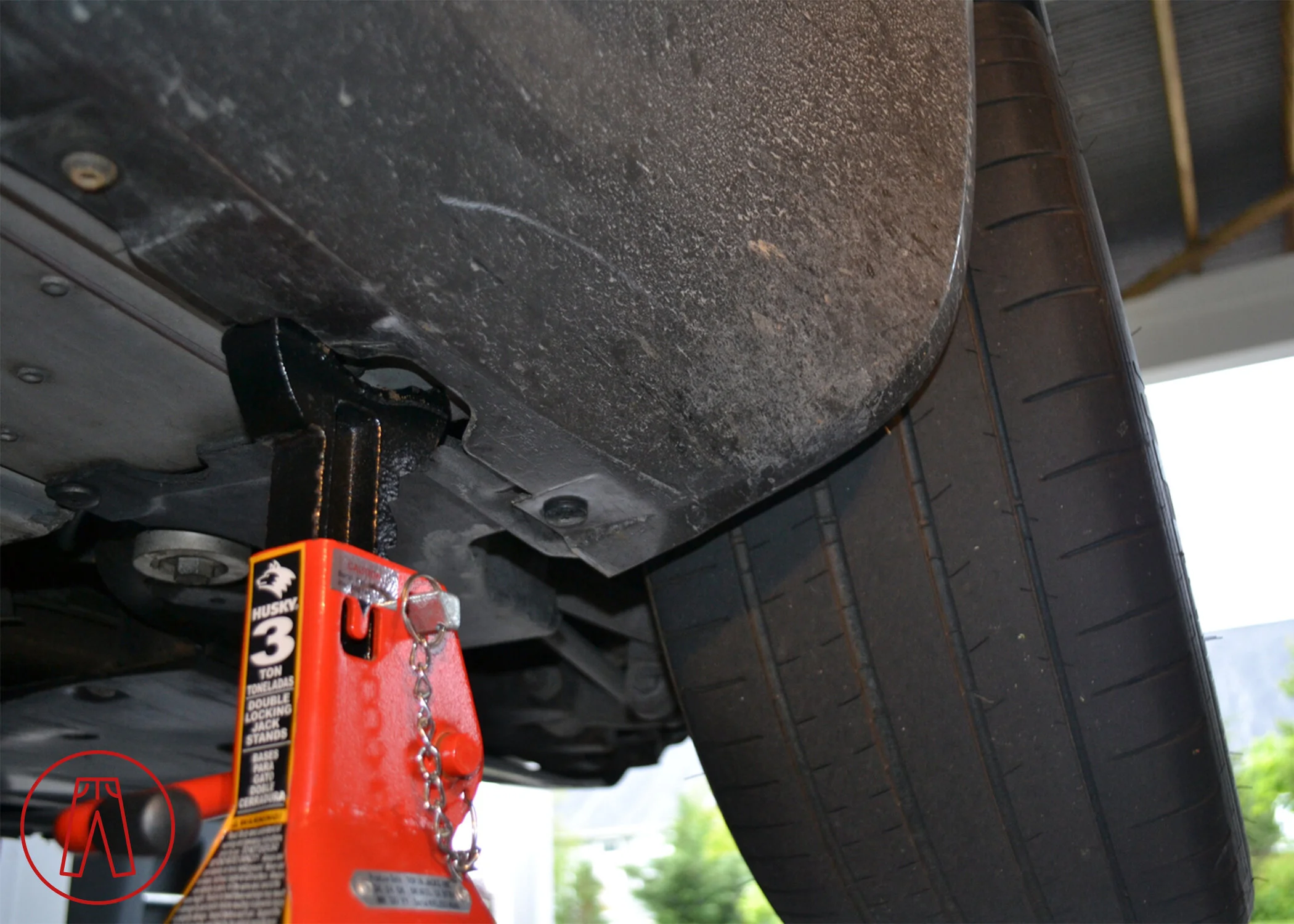 Rear jack stand point Rp.jpg