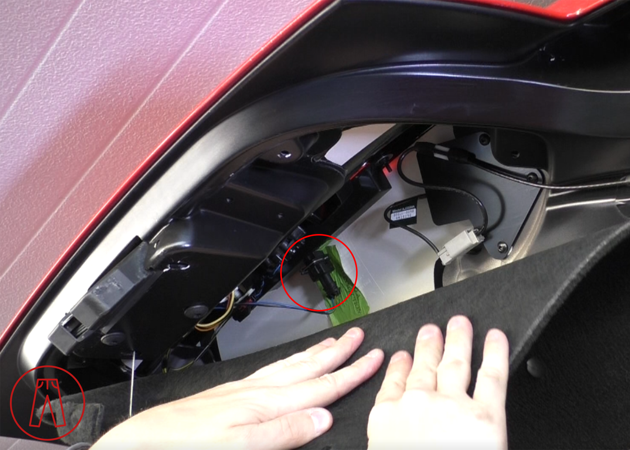 CHMSL retaining clip Rp.png