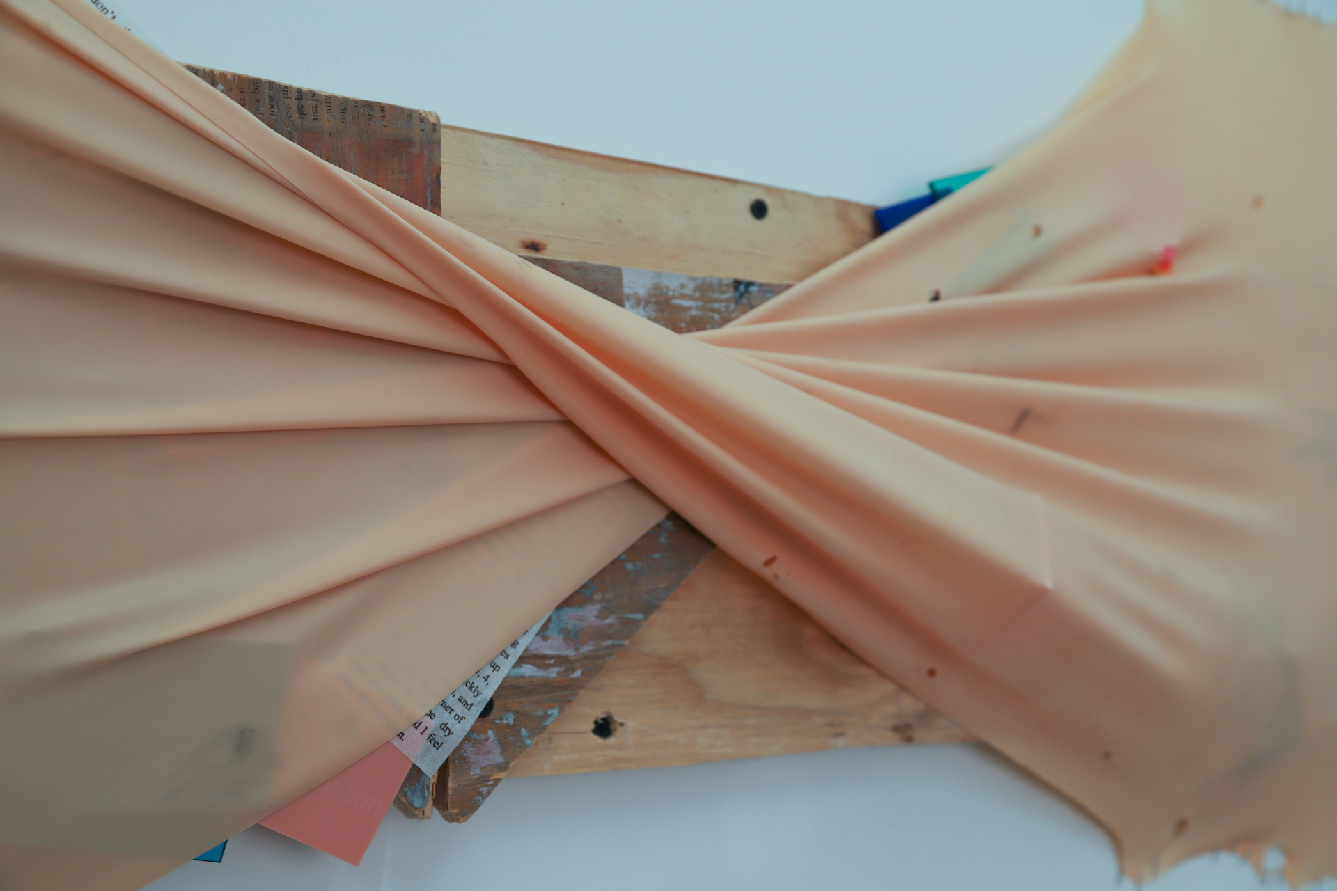 twist upclose center.png