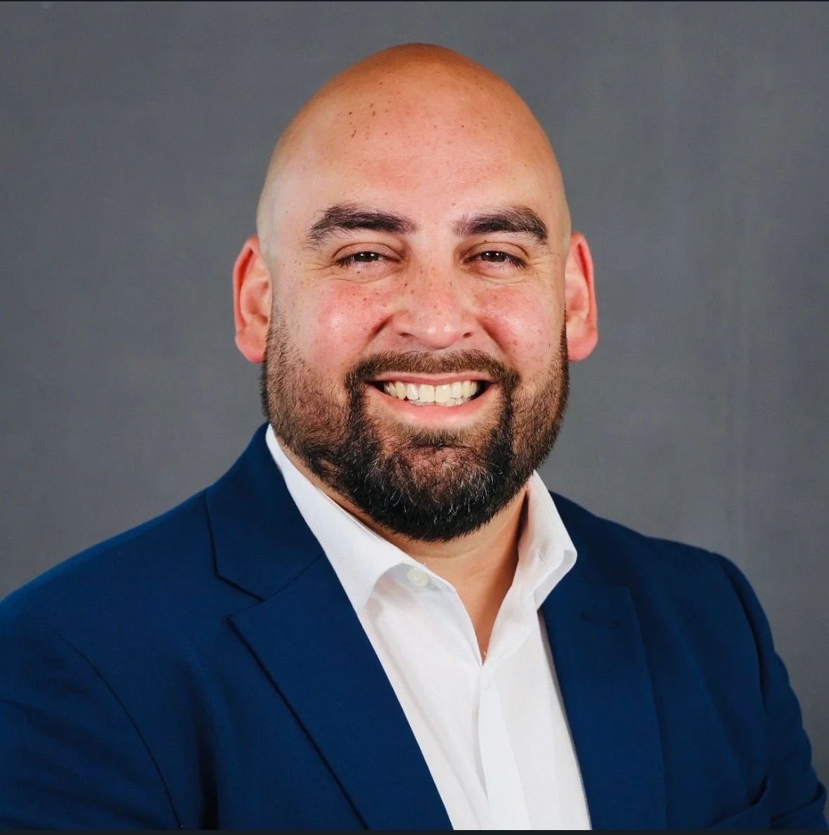 Professional picture of Alfonso Medina, CEO