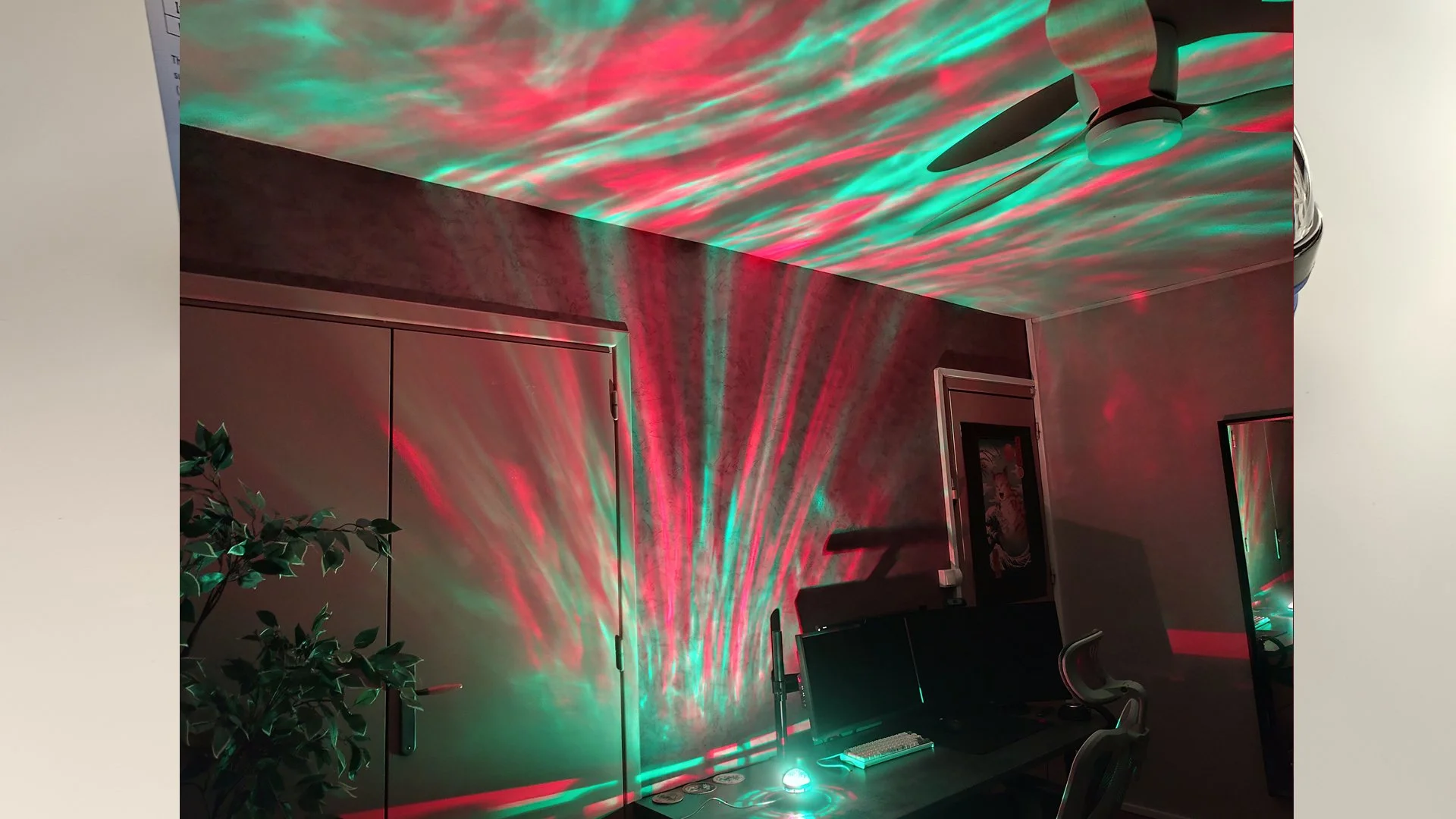 2060211021 Project. LED AURORA F Rouge Vert.jpg