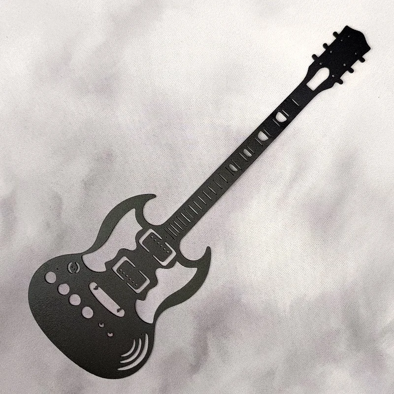 Applique murale en métal guitare électrique, décoration murale instrument de musique rock style jukebox vintage et industriel.