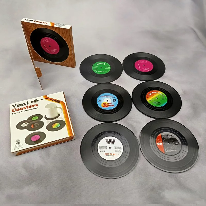 Sous-verres vinyle 45 tours jukebox rock’n’roll rockabilly décoratifs, ambiance musique rétro rock blues jazz pop, style studio d’enregistrement et bar vintage