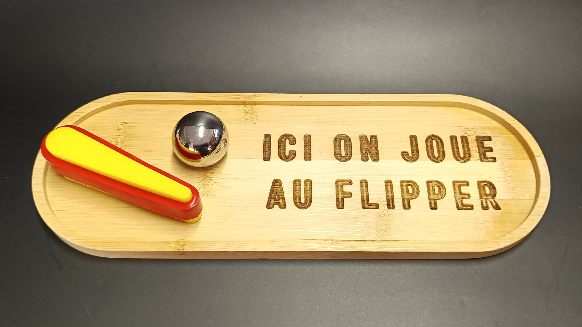 Ici on joue au flipper_1900 x1080_ Vue A Face.jpg