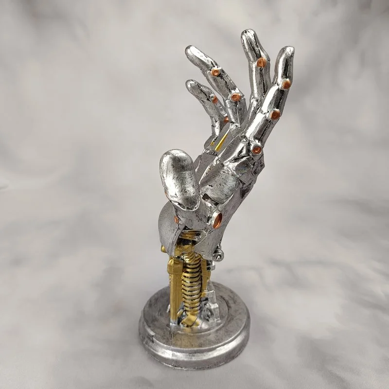 2050211111 Main Futuriste Resine DROITE I.jpg