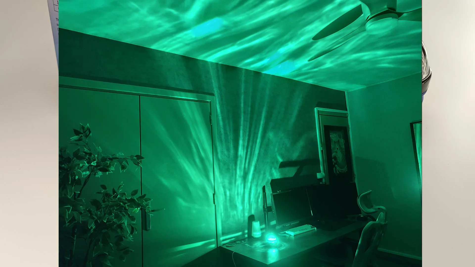 2060211021 Project. LED AURORA D Vert.jpg