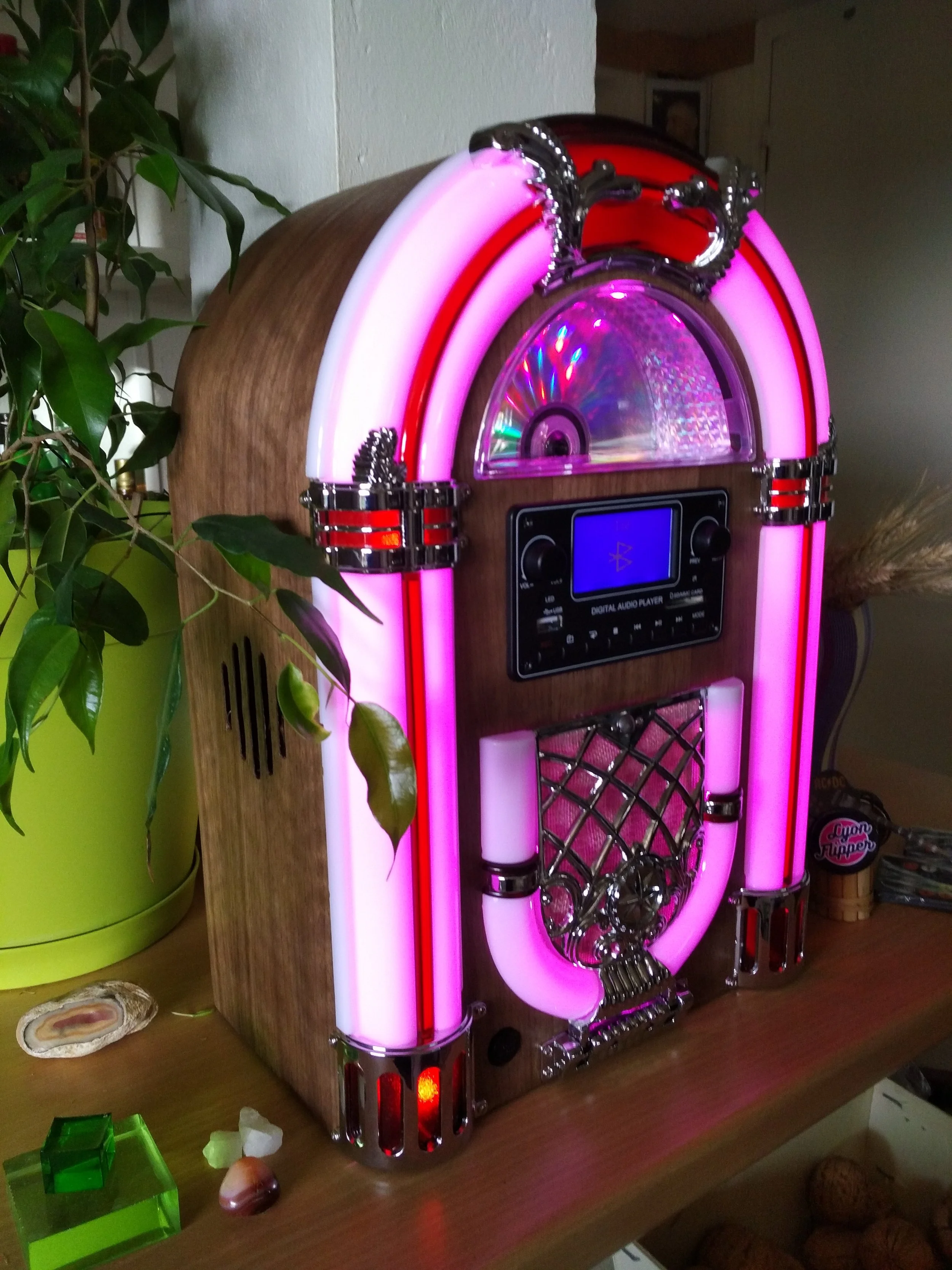 jukebox, décoration juke box, accessoires jukebox, pièces détachées, juke-box, idée cadeau, jukebox croslay crosley, douglas, jukebox classic 2809, jbx 2809,Classic 12105, jbx 12105, MJLC