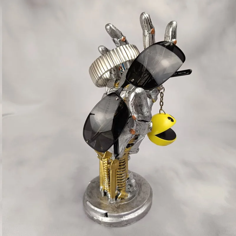 2050211111 Main Futuriste Resine DROITE U illust1.jpg