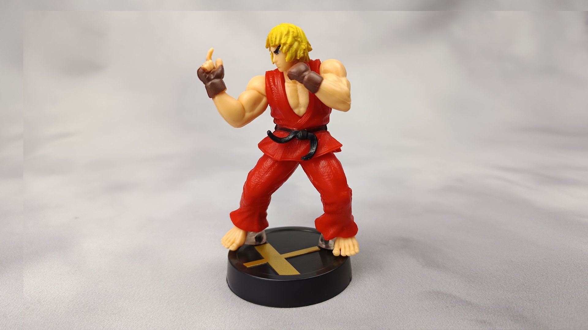 Plt.Video 2270273001 et 02 S-F  socle PVC Nr Ca.jpg