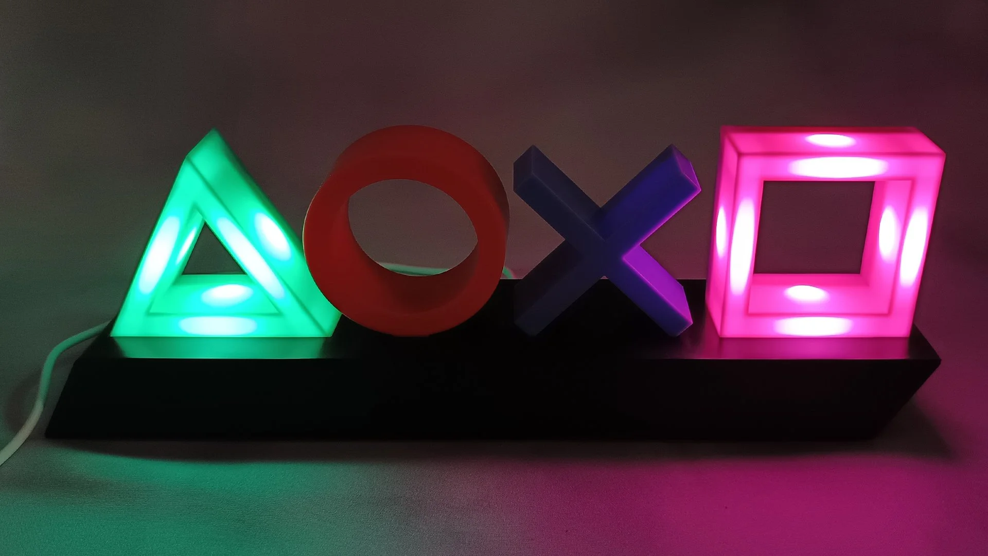 2270269277 Lpe.Led GAMER 3D SYMB.CONTOL PS E.jpg