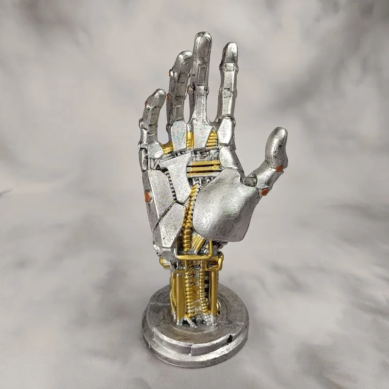 2050211111 Main Futuriste Resine DROITE A.jpg