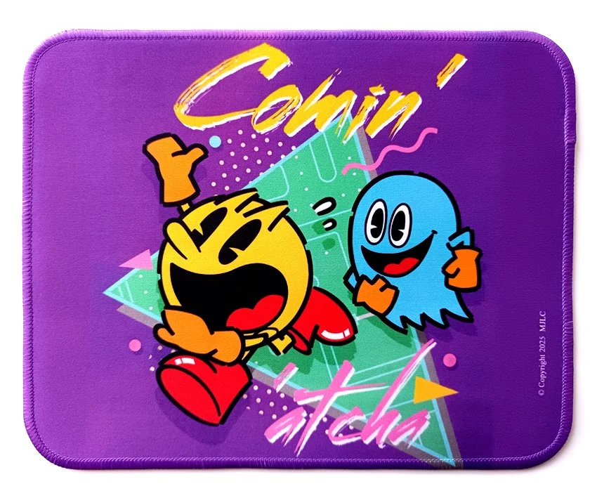 T-shirt flipper (pinball) “HURRICANE PINBALL” avec illustration rétro d’un tourbillon de flippers, ambiance arcade vintage et esprit culture pinball nostalgique.