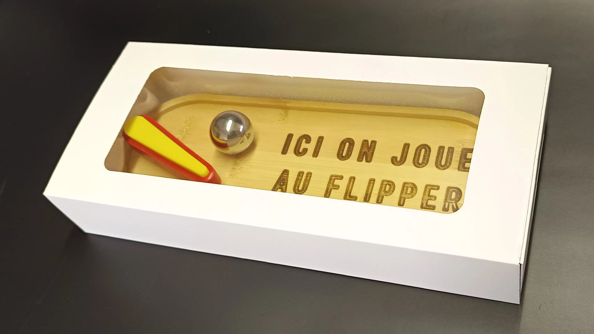 Ici on joue au flipper_1900 x1080_ Boite 2.jpg