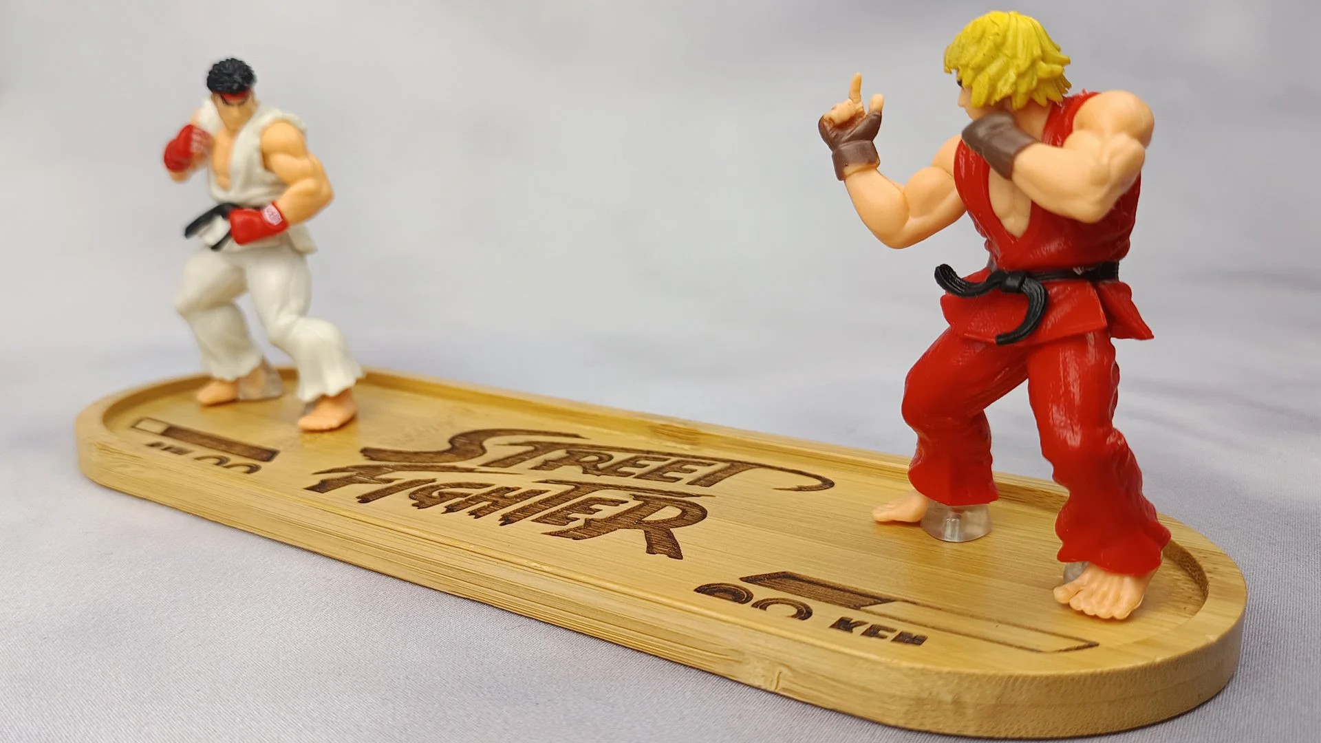 Plateau décoratif Vidéo Arcade - STREET FIGHTER (KEN - RYU) Bambou 24 cm
