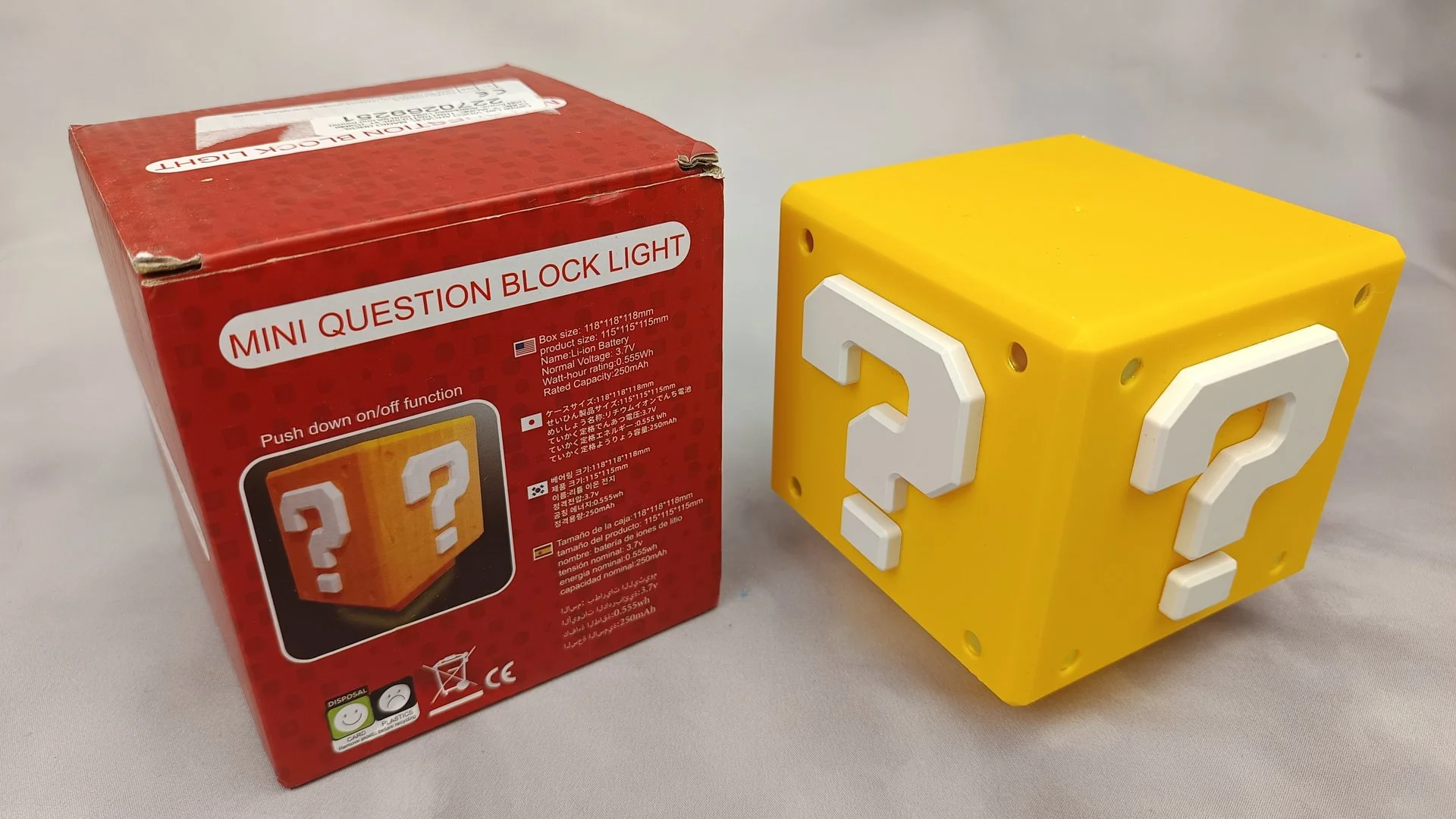 2270269251 Lampe Led MARIO BROS CUBE H.jpg