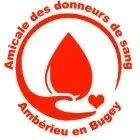 Logo circulaire rouge avec une flamme stylisée blanche au centre, entouré du texte 'Amicale des donneurs de sang Ambérieu en Bugey'. organisateur du salon du flipper d'Ambérieu en Bugey .