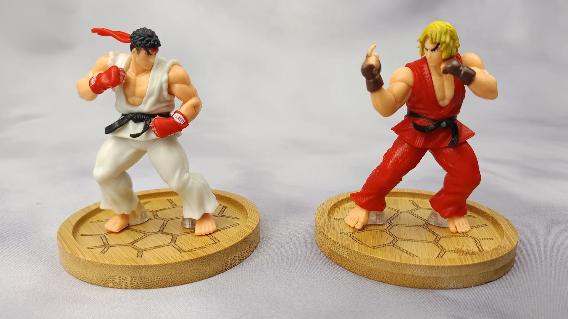 Plateau décoratif video arcade figurine street fighter, accessoire de décoration jeux de café, ambiance rétro vintage, idée cadeau pour passionné d’arcade, salle de jeux